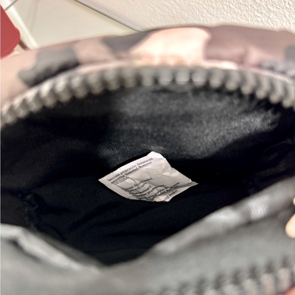 Camo cosmetic pouch - Picture 4 of 4